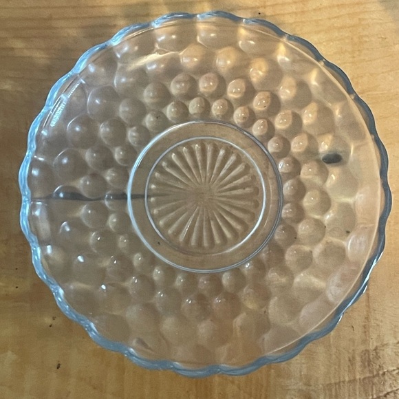 Vintage bubble glass teacup and saucer - Picture 4 of 5